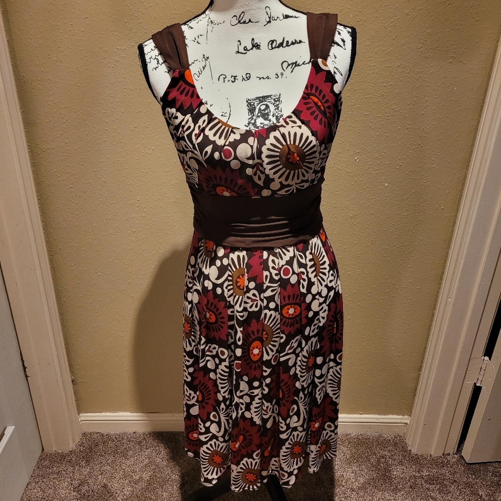 - Maggy london midi dress sleeveless